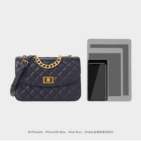 autumn small c family women's new lattice handbag single shoulder yyds2022 luxury brand fashion design versatile ladies bags
autumn small c family women's new lattice handbag single shoulder yyds2022 luxury brand fashion design versatile ladies bags