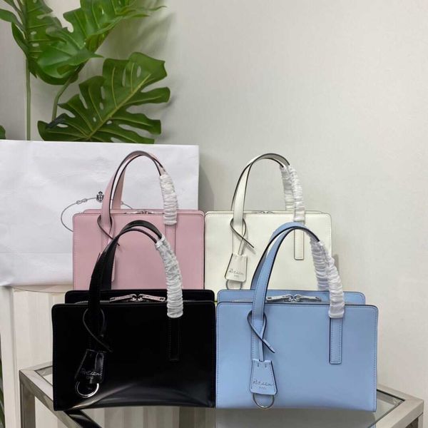 7a re-edition 1995 brushed-leather mini/medium tote handbag 1ba357 leather handles screen-printed lettering
7a re-edition 1995 brushed-leather mini/medium tote handbag 1ba357 leather handles screen-printed lettering