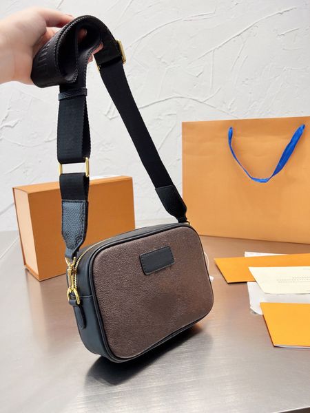 bags shoulder classic sold 5a quality luxurys designers women men letters womens crossbody genuine leather mens messenger bag
bags shoulder classic sold 5a quality luxurys designers women men letters womens crossbody genuine leather mens messenger bag