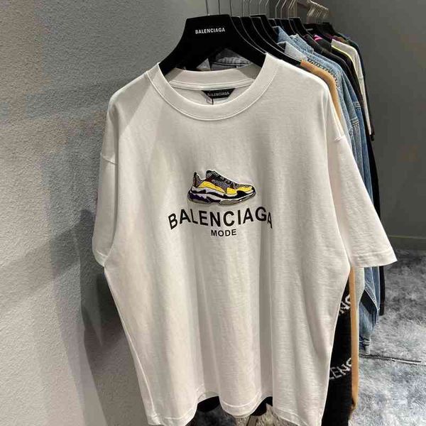 2022 designer bal t shirt original paris classic front embroidered daddy shoes letter printing round neck short sleeve loose version men, White;black
2022 designer bal t shirt original paris classic front embroidered daddy shoes letter printing round neck short sleeve loose version men, White;black
