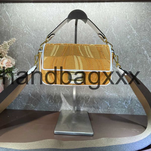 flap crossbody bag baguette medium handbag zipper pocket f fisheye embroidery pattern canvas shoulder strap
flap crossbody bag baguette medium handbag zipper pocket f fisheye embroidery pattern canvas shoulder strap