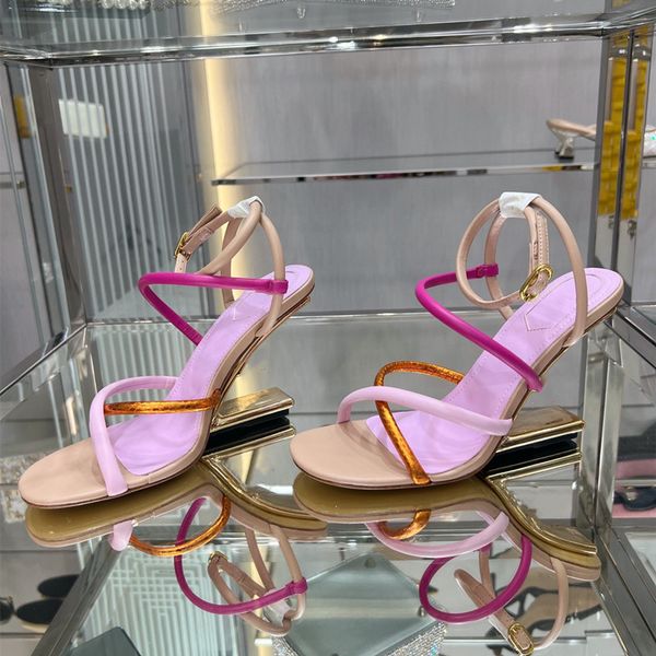 2022 designer women's sandals leather sneakers with ribbons crossed luxury metal diagonal stereo heels size 35-42, Black
2022 designer women's sandals leather sneakers with ribbons crossed luxury metal diagonal stereo heels size 35-42, Black