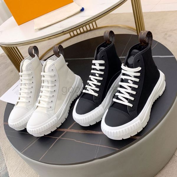designer women casual shoes hickened tread rubber outsole runners trainers squad sneakers high-black white lace-up leather mesh shoes
designer women casual shoes hickened tread rubber outsole runners trainers squad sneakers high-black white lace-up leather mesh shoes