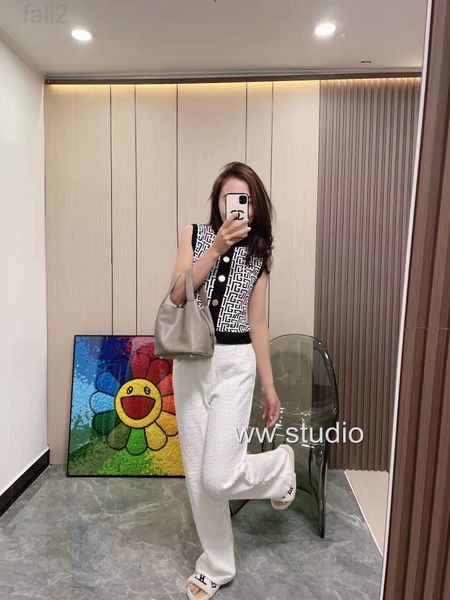 women's tanks & camis designer contrast color sleeveless vest women's 2022 summer new fashion foreign style versatile thin single, White
women's tanks & camis designer contrast color sleeveless vest women's 2022 summer new fashion foreign style versatile thin single, White