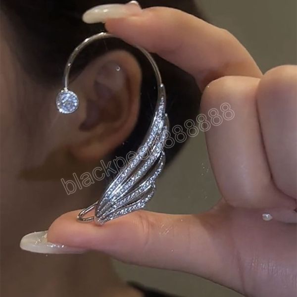 gold silver color metal crystal ear clip for women feather butterfly ear cuff women's earrings fashion jewelry
gold silver color metal crystal ear clip for women feather butterfly ear cuff women's earrings fashion jewelry