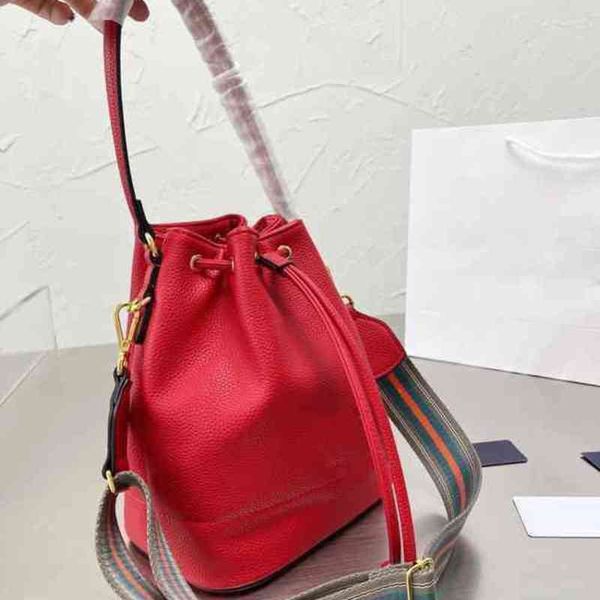 evening bag bags tote women luxury brand bucket bag large capacity handbag shoulder leather designer crossbody female purses 220303
evening bag bags tote women luxury brand bucket bag large capacity handbag shoulder leather designer crossbody female purses 220303