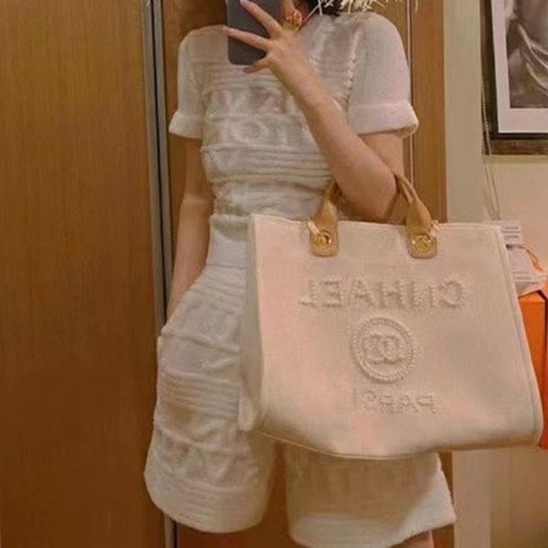 luxury women fashion handbags evening bags brand ch canvas beach bag classic small pearl label bobby backpack designers mini female pure lad
luxury women fashion handbags evening bags brand ch canvas beach bag classic small pearl label bobby backpack designers mini female pure lad