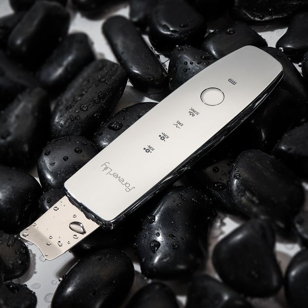 ultrasonic skin scrubber vibration face spatula blackhead ance remover facial scrubber shovel clean cavitation peeling face lift
ultrasonic skin scrubber vibration face spatula blackhead ance remover facial scrubber shovel clean cavitation peeling face lift