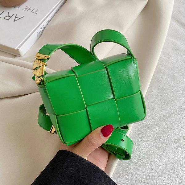 green pu leather woven shoulder bag with coin purse for women trend mini evening lipstick bag brand designer handbag and purse
green pu leather woven shoulder bag with coin purse for women trend mini evening lipstick bag brand designer handbag and purse