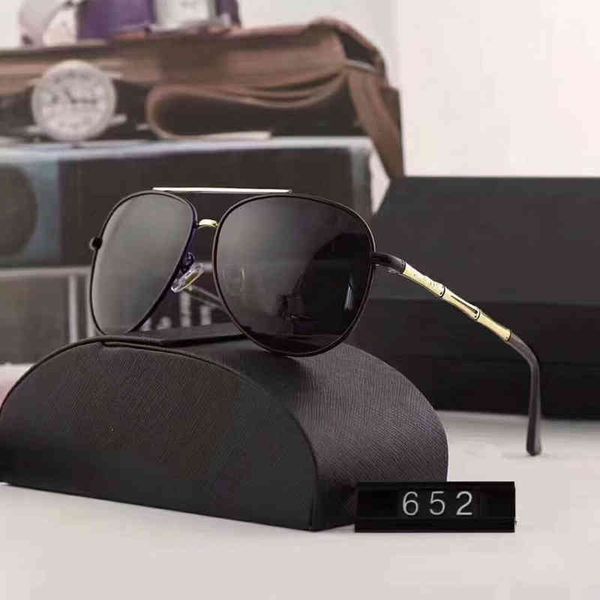 sunglasses men's and women's polarized sports driver's outdoor fishing glasses 652, White;black
sunglasses men's and women's polarized sports driver's outdoor fishing glasses 652, White;black