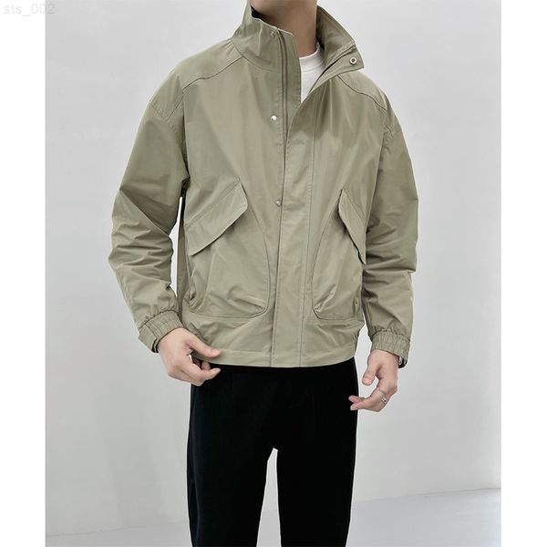 2022 spring autumn men fashion zipper stand collar jackets male solid color casual coats men loose long sleeve outerwear g283 t220716, Black;brown
2022 spring autumn men fashion zipper stand collar jackets male solid color casual coats men loose long sleeve outerwear g283 t220716, Black;brown