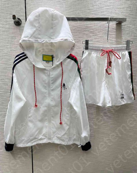 designer womens two piece pants brand logo striped embroidered hoodie slim fit cotton comfort shorts suit fashion luxury women clothing, White
designer womens two piece pants brand logo striped embroidered hoodie slim fit cotton comfort shorts suit fashion luxury women clothing, White