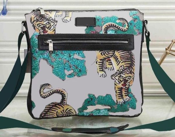 classic women shoulder bags cute leather wallets luxurys designers messenger bag men crossbody handbags purses girls boys backpacks
classic women shoulder bags cute leather wallets luxurys designers messenger bag men crossbody handbags purses girls boys backpacks