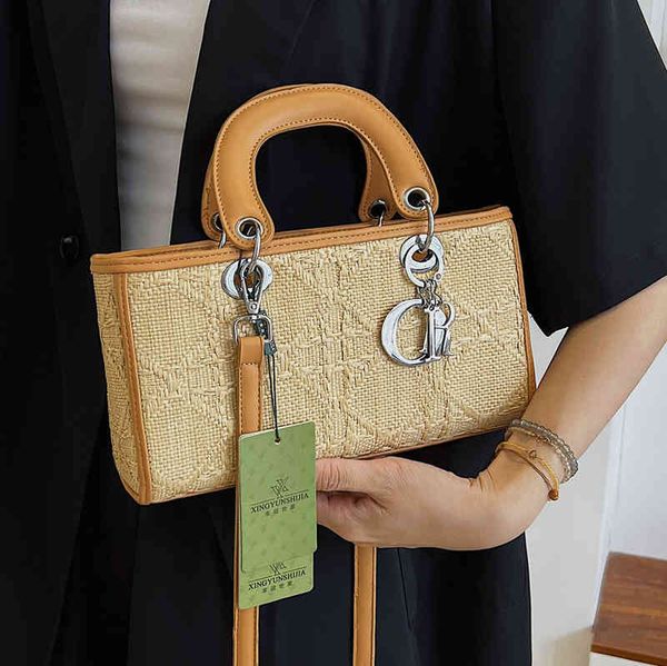 factory direct sale this year's popular women's 2022 summer new versatile messenger ins fashion straw woven portable diana designe
factory direct sale this year's popular women's 2022 summer new versatile messenger ins fashion straw woven portable diana designe