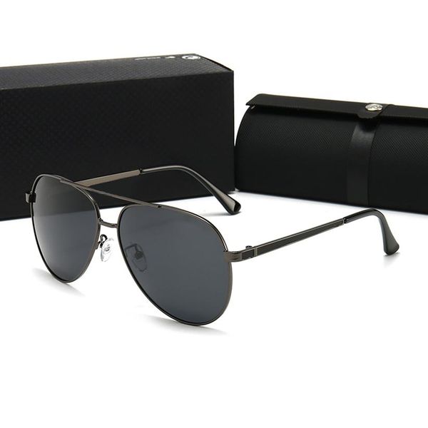fashion designer sunglasses classic retro pilot folding frame glass lens uv400 protection eyewear with leather case oz212u, White;black
fashion designer sunglasses classic retro pilot folding frame glass lens uv400 protection eyewear with leather case oz212u, White;black