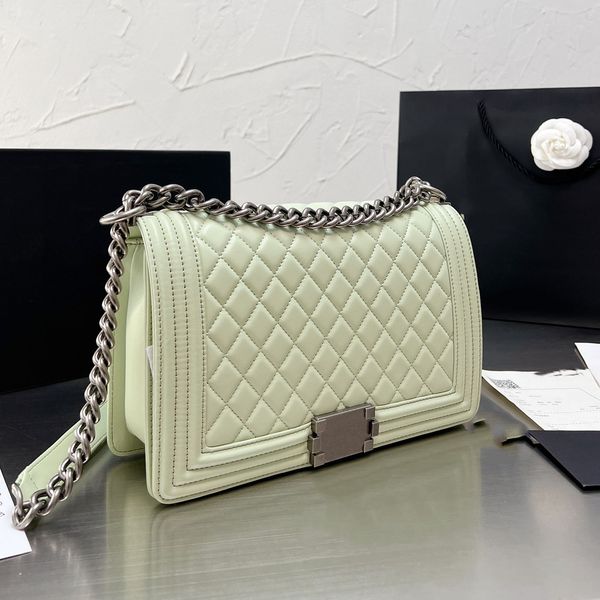 22ss classic boys shoulder bag sheepskin quilted plaid chain hardware metal flap ladies messenger bag famous luxury designer fairy satchel h
22ss classic boys shoulder bag sheepskin quilted plaid chain hardware metal flap ladies messenger bag famous luxury designer fairy satchel h