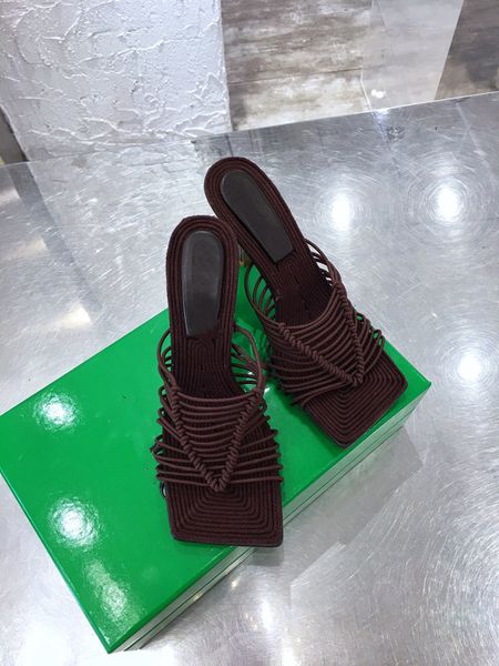 2021 spring and summer catwalk new sandals high-heeled slippers women's square head elastic band roman open-toe stiletto fashion, Black
2021 spring and summer catwalk new sandals high-heeled slippers women's square head elastic band roman open-toe stiletto fashion, Black