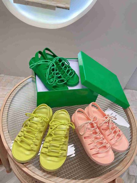 wholesale famous brand women's candy designer strap sandal casual fashion one-piece beach shoes for women girl paris classic luxury lac, Black
wholesale famous brand women's candy designer strap sandal casual fashion one-piece beach shoes for women girl paris classic luxury lac, Black