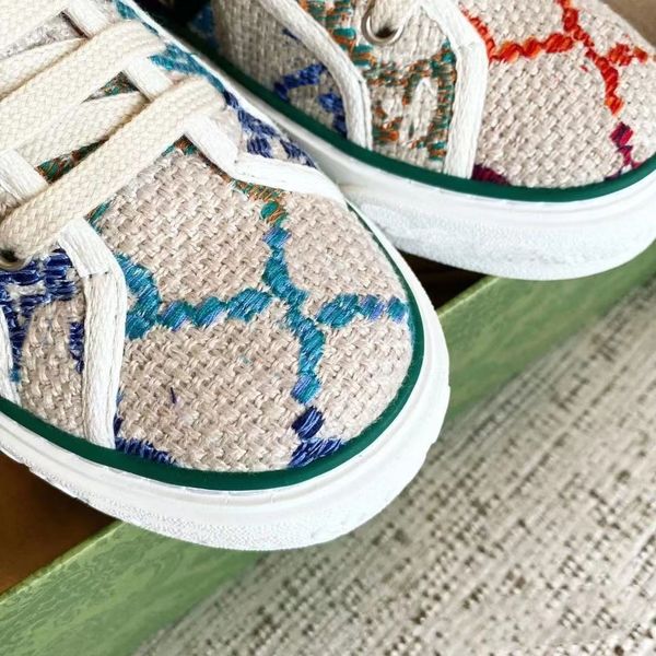 2023 tennis 1977 canvas casual shoes luxurys designer womens shoe italy green and red web stripe rubber sole for stretch cotton low p, Black
2023 tennis 1977 canvas casual shoes luxurys designer womens shoe italy green and red web stripe rubber sole for stretch cotton low p, Black
