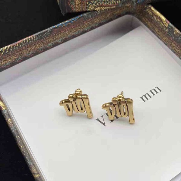 2022 factory wholesale new di home high version women's simple old hollowed out earrings w9wr, Golden
2022 factory wholesale new di home high version women's simple old hollowed out earrings w9wr, Golden
