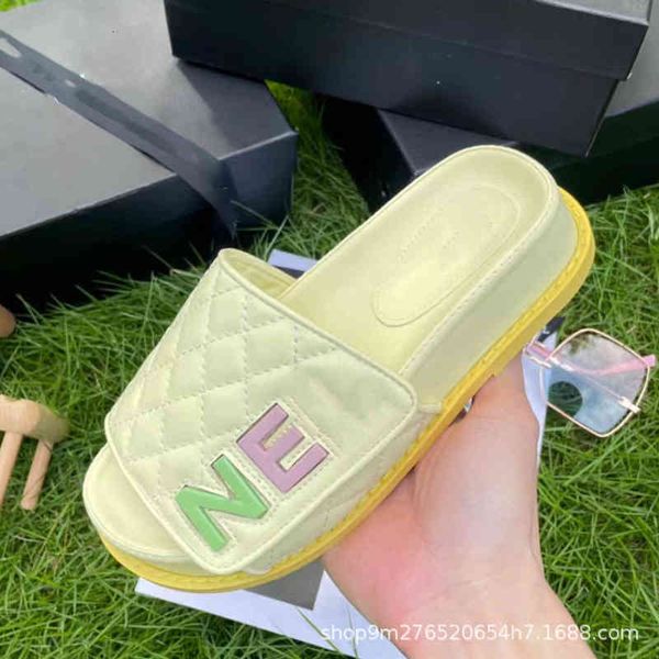 slippers xiaoxiang slippers summer diamond pattern candy color label button sandals thick soled women's shoes hm7d, Black
slippers xiaoxiang slippers summer diamond pattern candy color label button sandals thick soled women's shoes hm7d, Black