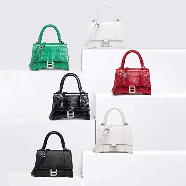hong kong agent purchases 2022 hourglass bag plain crocodile b-button handbag single shoulder messenger crescent
hong kong agent purchases 2022 hourglass bag plain crocodile b-button handbag single shoulder messenger crescent