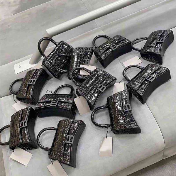 handbags balencigas classic designer bags autumn women leather 2022 and winter b family women's high version crocodile hourglass single
handbags balencigas classic designer bags autumn women leather 2022 and winter b family women's high version crocodile hourglass single