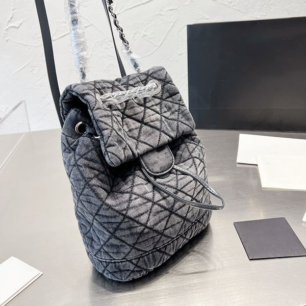 2022ss france womens vintage denim quilted backpack bags silver metal hardware shoulder purse large capacity outoodr sacoche luxury designer
2022ss france womens vintage denim quilted backpack bags silver metal hardware shoulder purse large capacity outoodr sacoche luxury designer