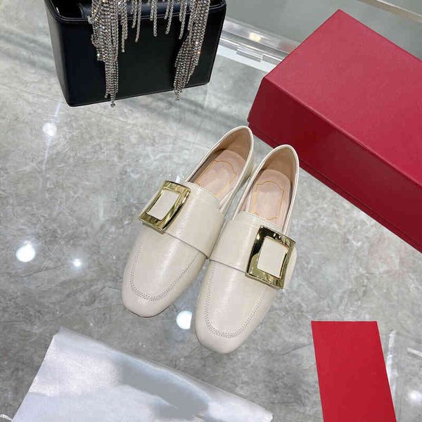 dress shoes women's leather shoes round toe flat with metal decoration in spring, Black
dress shoes women's leather shoes round toe flat with metal decoration in spring, Black