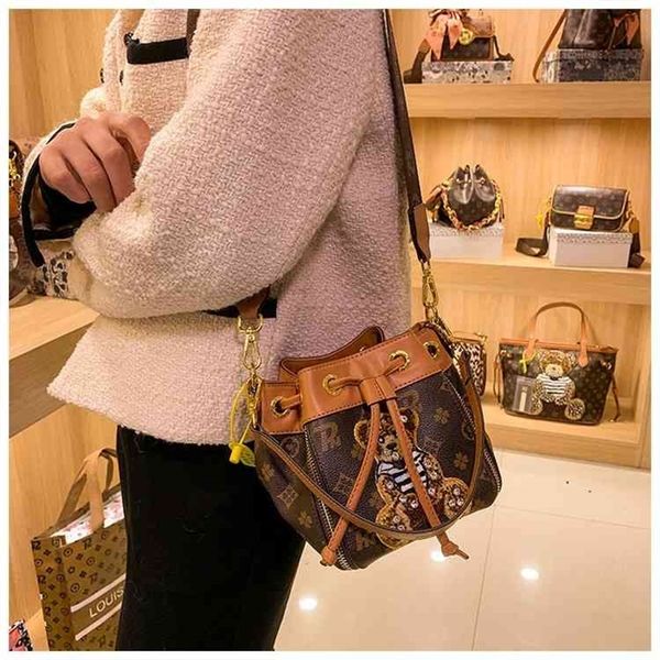 68% off 60% off bag women new fashion trend portable large capacity diagonal women's single shoulder pillow baghr30
68% off 60% off bag women new fashion trend portable large capacity diagonal women's single shoulder pillow baghr30