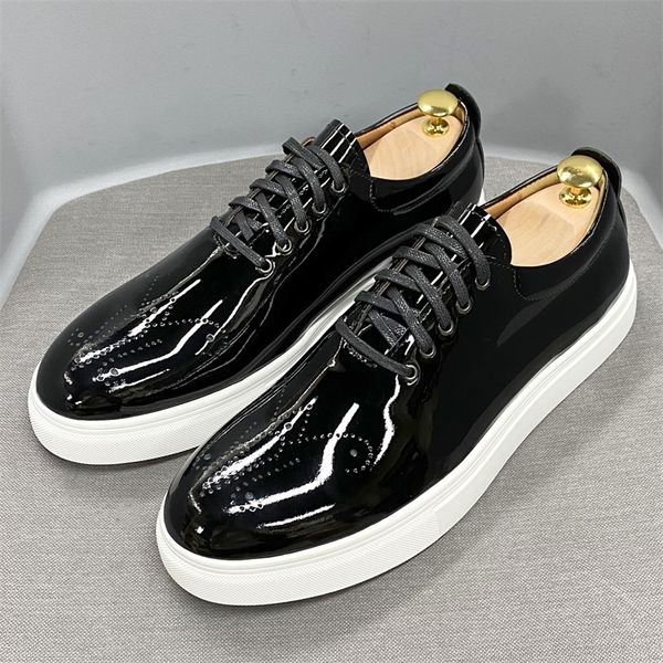 luxury mens casual shoes patent leather lace up autumn brand comfortable flat oxford for men trendy sneaker 220808, Black
luxury mens casual shoes patent leather lace up autumn brand comfortable flat oxford for men trendy sneaker 220808, Black