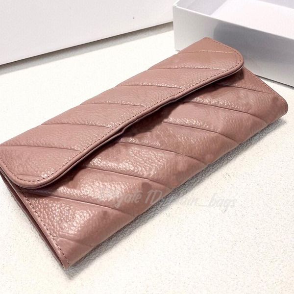 2022 wallet leather cardholder designers women casual clutch luxury handbags interior compartment plain lady wallets shopping coin purse fas, Red;black
2022 wallet leather cardholder designers women casual clutch luxury handbags interior compartment plain lady wallets shopping coin purse fas, Red;black