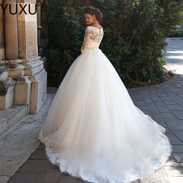 2023 luxury ball gown wedding dresses off the shoulder lace 3d floral appliques arabic bridal gowns long vintage robes de soiree pearls, White
2023 luxury ball gown wedding dresses off the shoulder lace 3d floral appliques arabic bridal gowns long vintage robes de soiree pearls, White