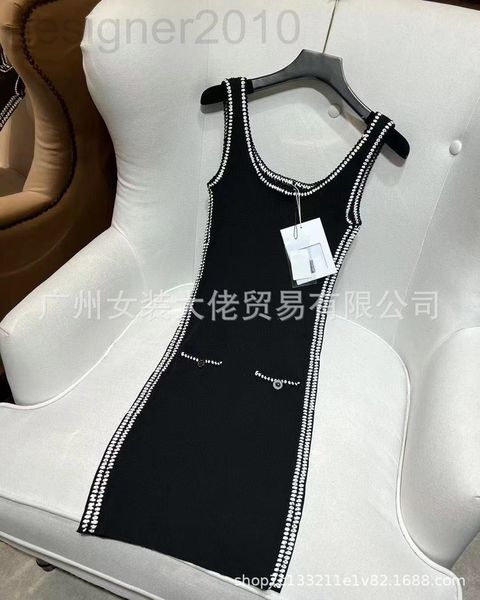 casual dresses designer taobao xiaoxiangfeng 2022 new style square neck sleeveless medium length dress knitted slim fit with vest skirt for, Black;gray
casual dresses designer taobao xiaoxiangfeng 2022 new style square neck sleeveless medium length dress knitted slim fit with vest skirt for, Black;gray