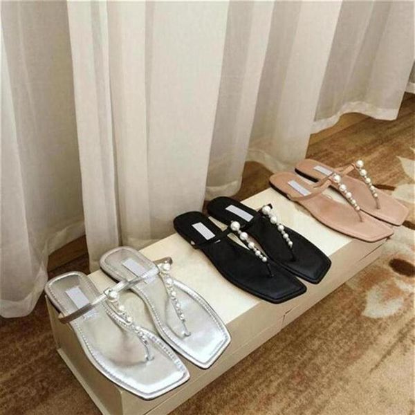 2021 luxury designer alaina flat glossy pearl leather womans sandals square toe elegant t-shaped simple slippers2122, Black
2021 luxury designer alaina flat glossy pearl leather womans sandals square toe elegant t-shaped simple slippers2122, Black