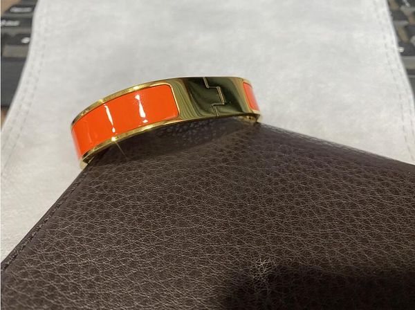 designer design letter buckle bangle women men enamel jewelry rose gold silver opening bracelets love color bangles with original velvet bag, Black
designer design letter buckle bangle women men enamel jewelry rose gold silver opening bracelets love color bangles with original velvet bag, Black