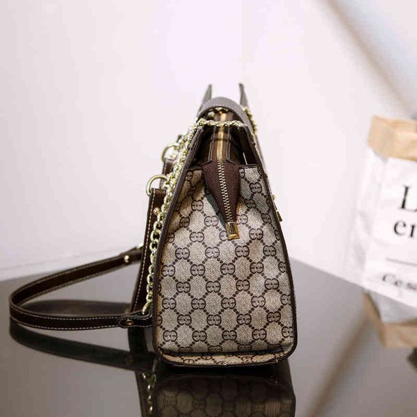 purses new classic printed one shoulder big bag chain handbag versatile temperament messenger bag women's bag
purses new classic printed one shoulder big bag chain handbag versatile temperament messenger bag women's bag