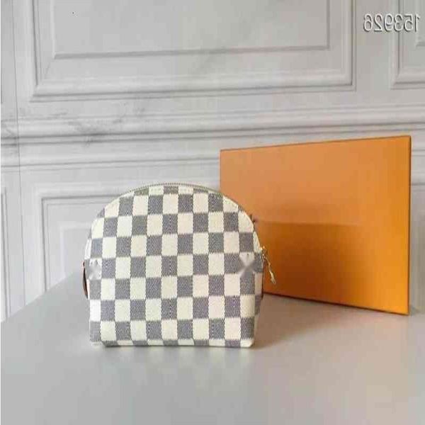 1 ggs lvs louiseity viutonitys louiss vuttonss luxury brand cosmetic women small elegant m4751 exquisite and bag convenient bags beauti haux, Brown;gray
1 ggs lvs louiseity viutonitys louiss vuttonss luxury brand cosmetic women small elegant m4751 exquisite and bag convenient bags beauti haux, Brown;gray