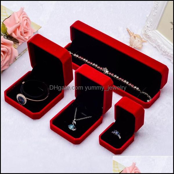 jewelry boxes packaging display new arrival red veet gift for pendant necklace rings bracelet bangle women wedding engagement drop deliver, Black;white
jewelry boxes packaging display new arrival red veet gift for pendant necklace rings bracelet bangle women wedding engagement drop deliver, Black;white