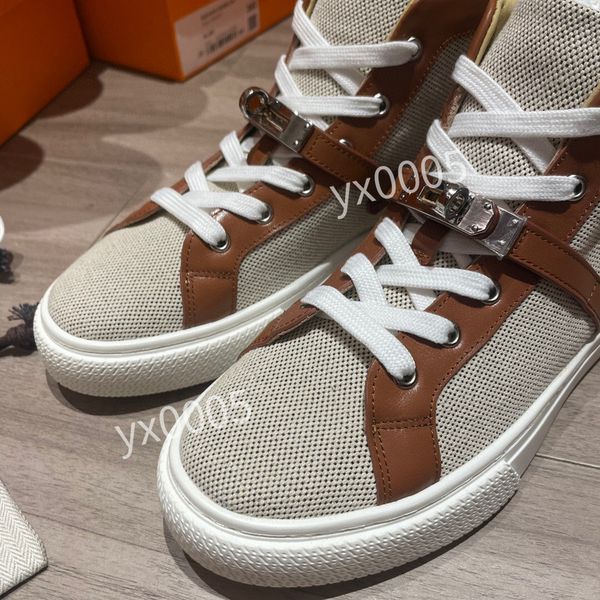 designer casual shoes platform black men woman trainer runner sneaker sock shoe master embossed lady womens speeds booties paris hx220301
designer casual shoes platform black men woman trainer runner sneaker sock shoe master embossed lady womens speeds booties paris hx220301