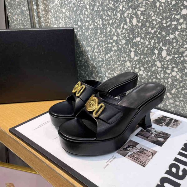 slippers embellished platform heeled sandals slippers mules leather slides high chunky heel slip-on round open toes for women luxury designe, Black
slippers embellished platform heeled sandals slippers mules leather slides high chunky heel slip-on round open toes for women luxury designe, Black
