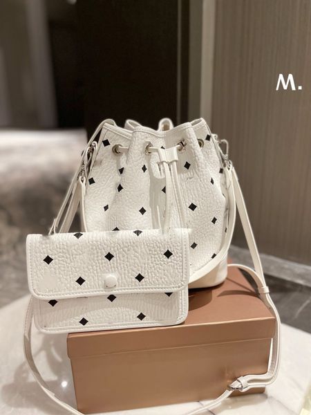 women's designers shoulder bag luxury tote purse handbag message bags cluth brand classic lady genuine leather luggage crossbody gift b
women's designers shoulder bag luxury tote purse handbag message bags cluth brand classic lady genuine leather luggage crossbody gift b