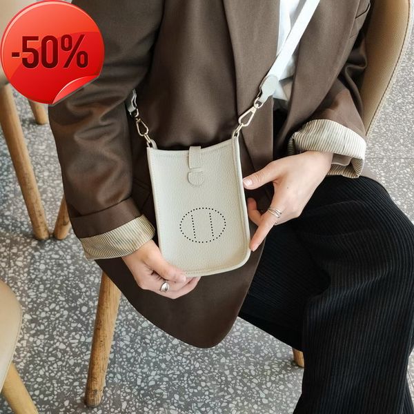 the factory directly the factory directly winter new h family first layer cowhide pattern men's women's universal msenger bag evel
the factory directly the factory directly winter new h family first layer cowhide pattern men's women's universal msenger bag evel
