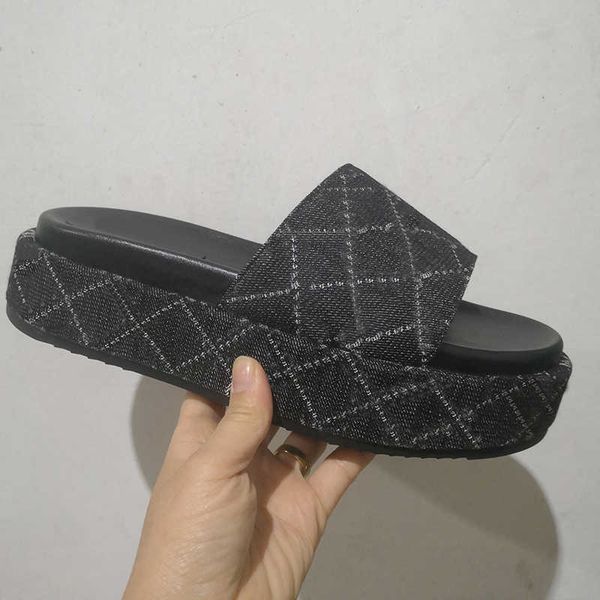 platform slides designer slippers luxury sandals shoes black multicolor white red brown womens embroidered summer outdoor women men
platform slides designer slippers luxury sandals shoes black multicolor white red brown womens embroidered summer outdoor women men