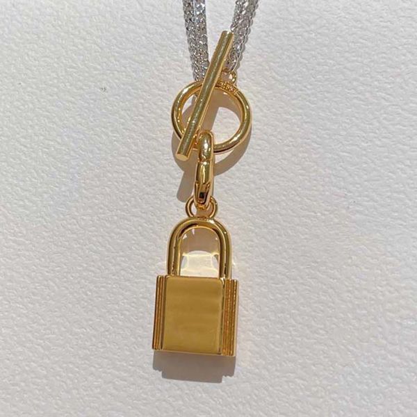 fashion jewelry necklace luxury designer women pendant necklaces lock pattern high quality, Silver
fashion jewelry necklace luxury designer women pendant necklaces lock pattern high quality, Silver