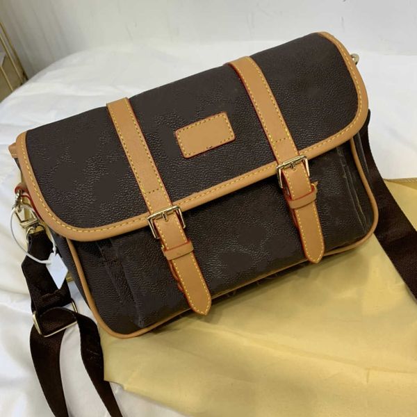 women's couple one shoulder commuters bags designer solid color versatile diagonal bag simple fashion messenger bag backpack wallet who
women's couple one shoulder commuters bags designer solid color versatile diagonal bag simple fashion messenger bag backpack wallet who