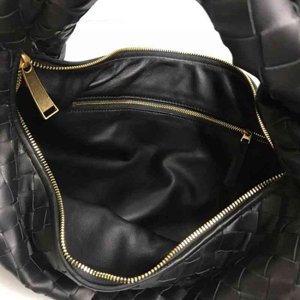 dumpling venetas handbag bottegas large ox horn leather women's woven hand one shoulder knotted armpit bagks l9a6
dumpling venetas handbag bottegas large ox horn leather women's woven hand one shoulder knotted armpit bagks l9a6