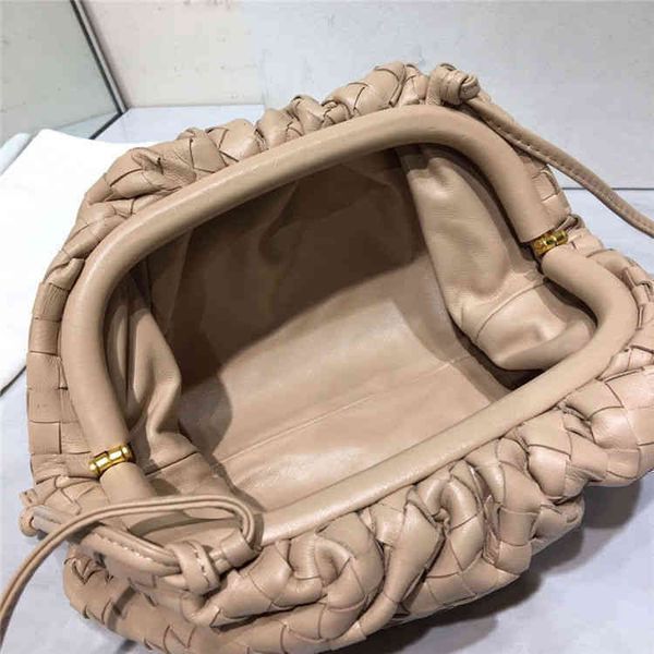 handbags designer bottegas woven venetas style leather women's fashion one shoulder messenger small cloud bag sh aj77
handbags designer bottegas woven venetas style leather women's fashion one shoulder messenger small cloud bag sh aj77