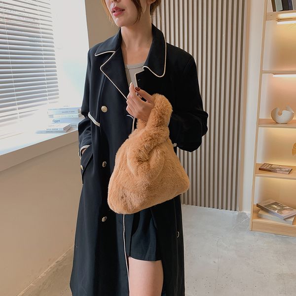 soft fluffy bags plush tote bag new winter bags for women 2021 luxury handbags furry bags comfortable women faux fur
soft fluffy bags plush tote bag new winter bags for women 2021 luxury handbags furry bags comfortable women faux fur