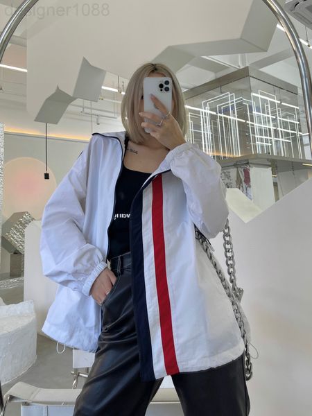 women's trench coats designer 22 spring and summer new design sense hooded sunscreen jacket sports windbreaker loose fashionable age re, Tan;black
women's trench coats designer 22 spring and summer new design sense hooded sunscreen jacket sports windbreaker loose fashionable age re, Tan;black
